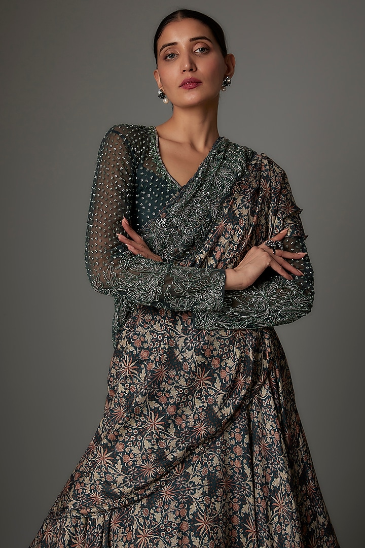 Peacock Green Mul Silk Printed Pre-Draped Wedding Saree Set by Kshitij Choudhary at Pernia's Pop Up Shop