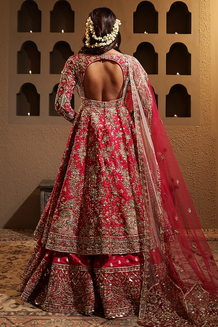 Fuchsia Banarasi Boota Silk Nakshi & Dabka Embroidered Bridal Lehenga Set by Kapda Dori at Pernia's Pop Up Shop