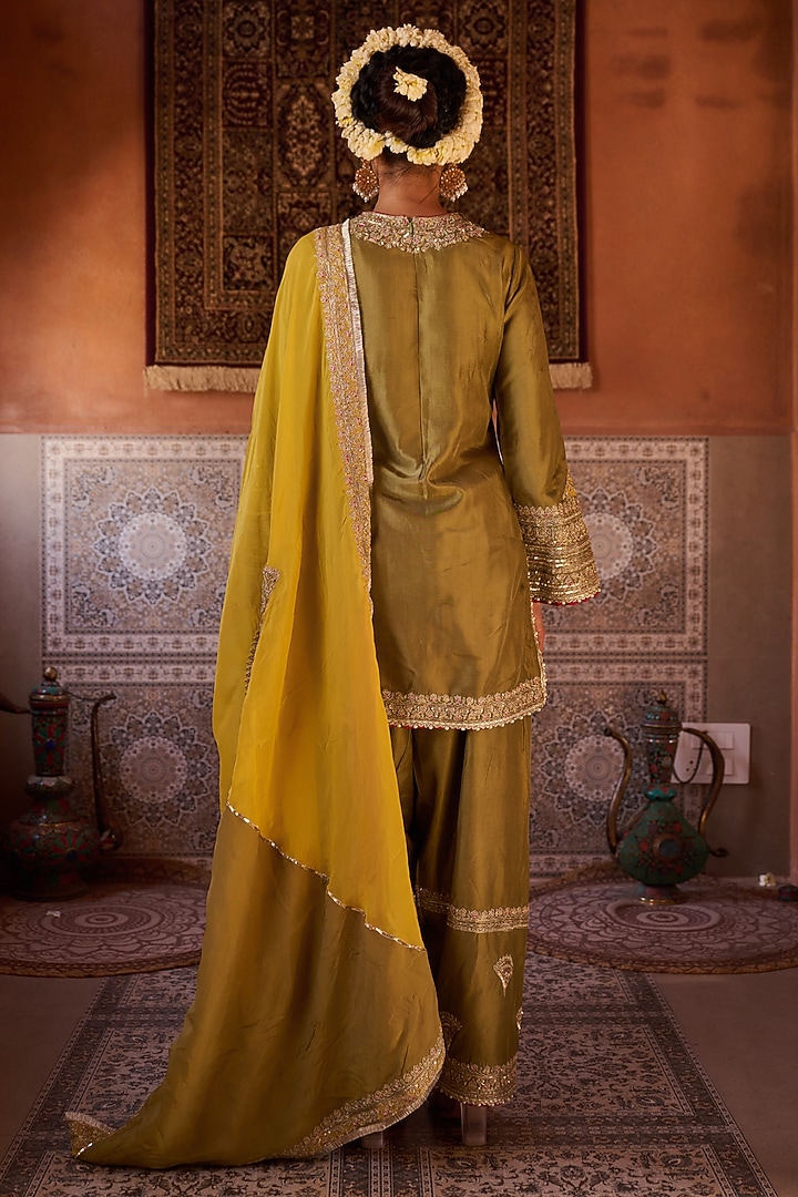 Sage Green Upada Silk Sequins Embroidered Kurta Set by Kapda Dori at Pernia's Pop Up Shop