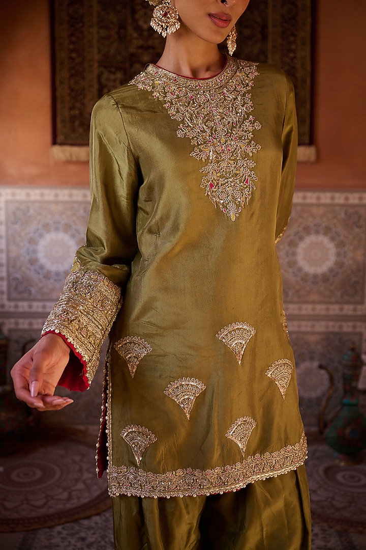 Sage Green Upada Silk Sequins Embroidered Kurta Set by Kapda Dori at Pernia's Pop Up Shop