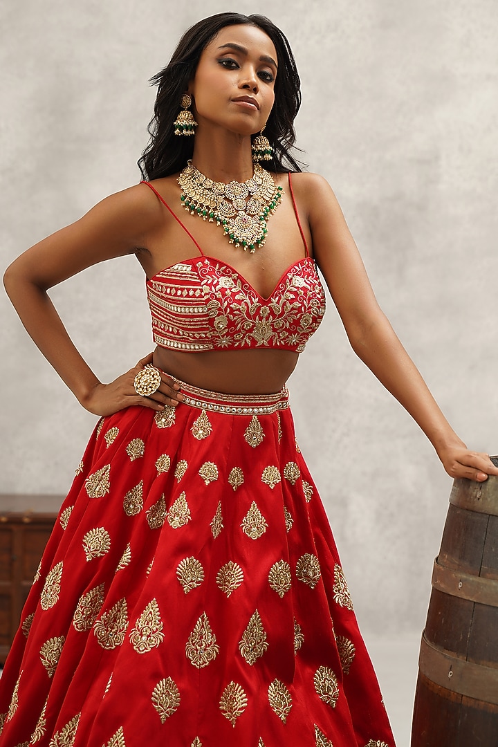 Red Dupion Silk Mirror Hand & Machine Embroidered Jacket Bridal Lehenga Set by Kapda Dori at Pernia's Pop Up Shop