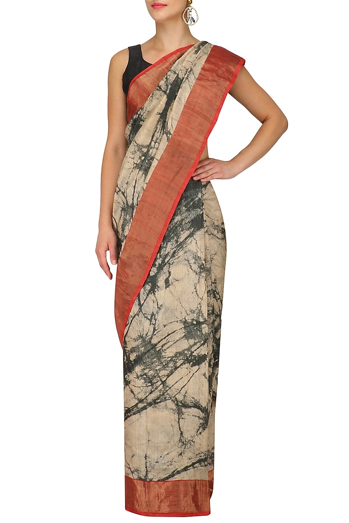 Beige and grey abstract print saree with unstitched blouse available only at Pernia's Pop Up Shop.