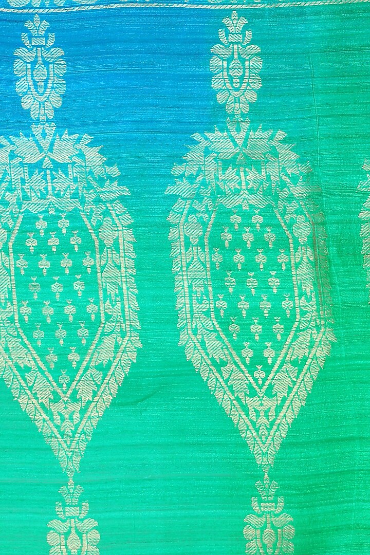 Blue and green shaded handloom saree available only at Pernia's Pop Up Shop.