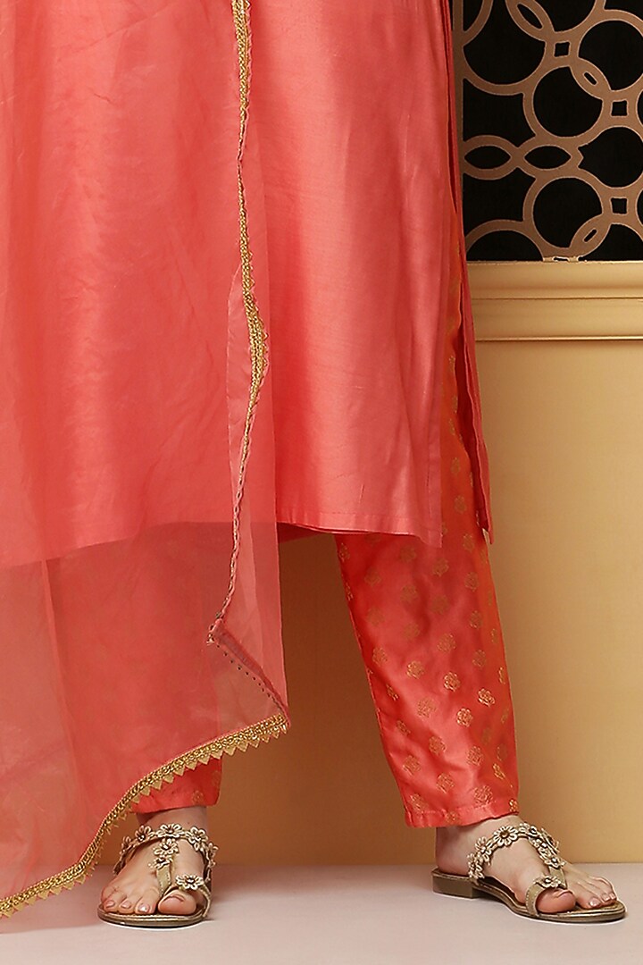 Peach Cotton Chanderi Embroidered Kurta Set by Kefi Collections at Pernia's Pop Up Shop