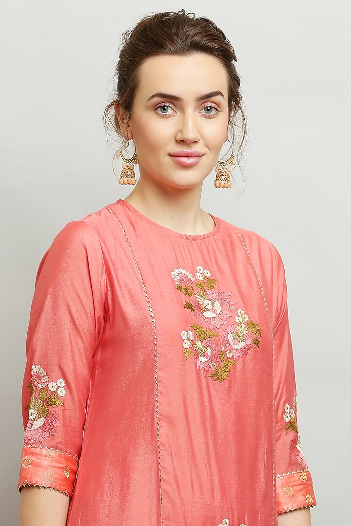 Peach Cotton Chanderi Embroidered Kurta Set by Kefi Collections at Pernia's Pop Up Shop