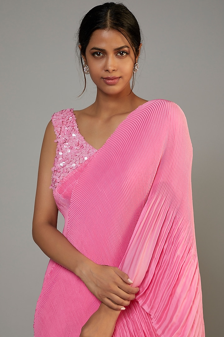 Pink Satin Georgette Pleated Wedding Saree Set by Kashmiraa at Pernia's Pop Up Shop