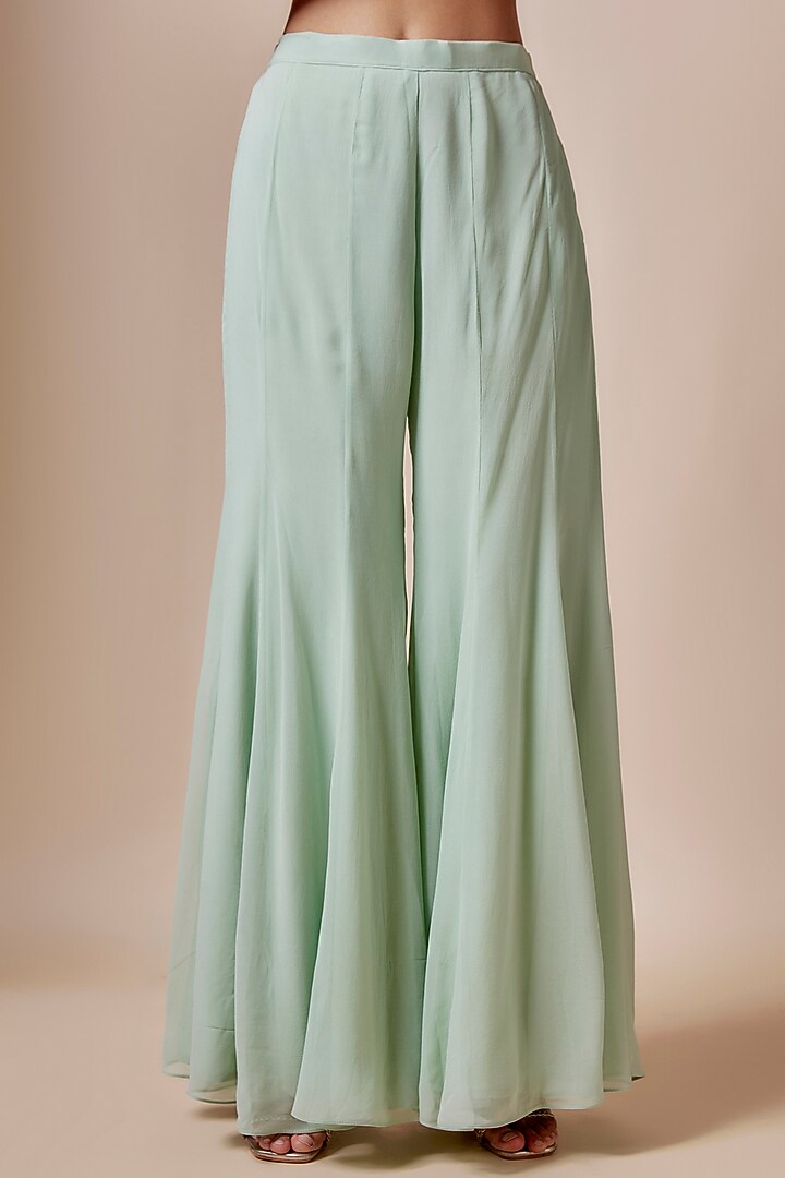 Green Net Cutdana Hand Embellished Cape Set by Kashmiraa at Pernia's Pop Up Shop