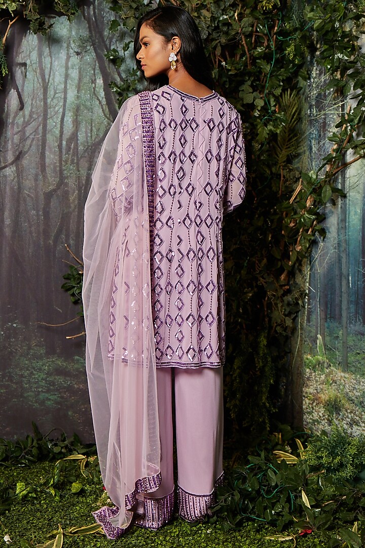 Lilac Georgette Organza Embroidered Kurta Set by Kashmiraa at Pernia's Pop Up Shop