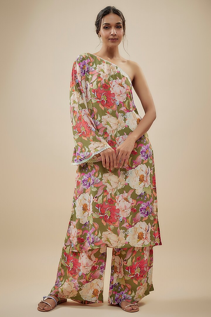 Green Chinon Floral Printed Kurta Set by Kashmiraa at Pernia's Pop Up Shop