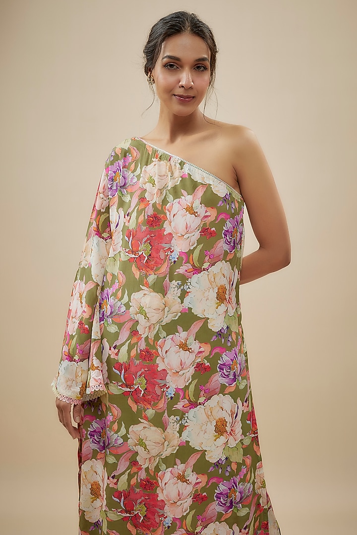 Green Chinon Floral Printed Kurta Set by Kashmiraa at Pernia's Pop Up Shop
