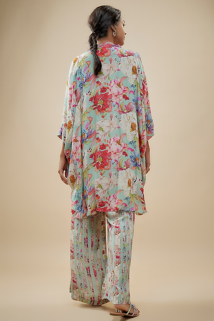 Blue Crepe Silk Floral Printed & Cutdana Embellished Kurta Set by Kashmiraa at Pernia's Pop Up Shop