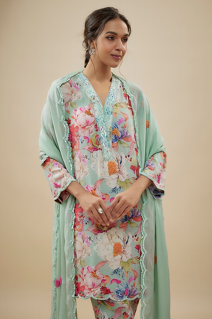 Blue Crepe Silk Floral Printed & Cutdana Embellished Kurta Set by Kashmiraa at Pernia's Pop Up Shop