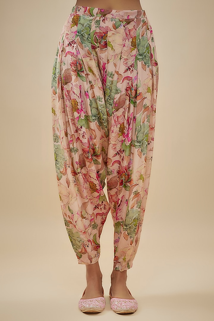 Pink Crepe Silk Poth Embellished Kurta Set by Kashmiraa at Pernia's Pop Up Shop