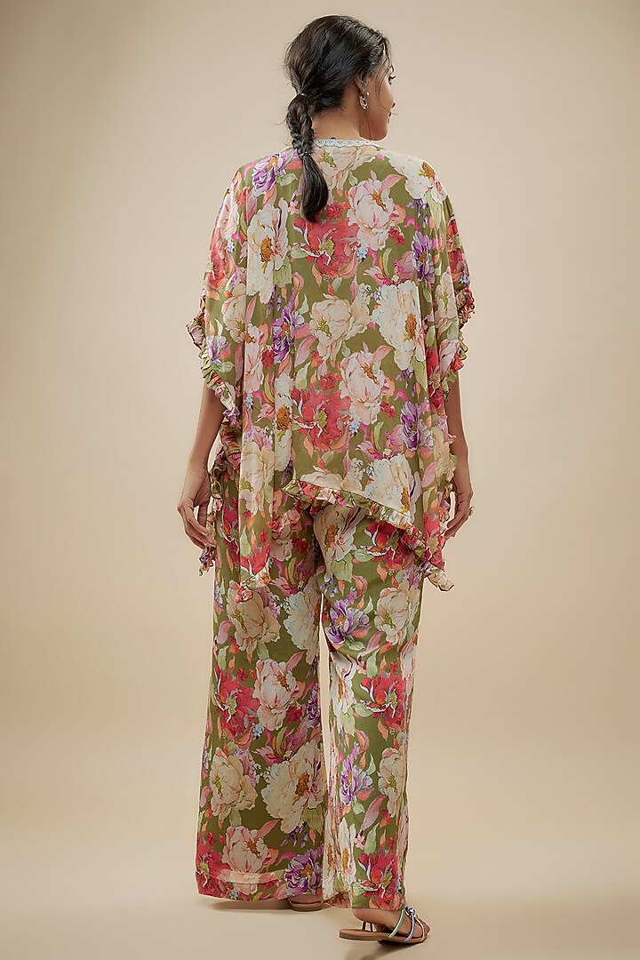 Green Crepe Floral Printed Pant Set by Kashmiraa at Pernia's Pop Up Shop