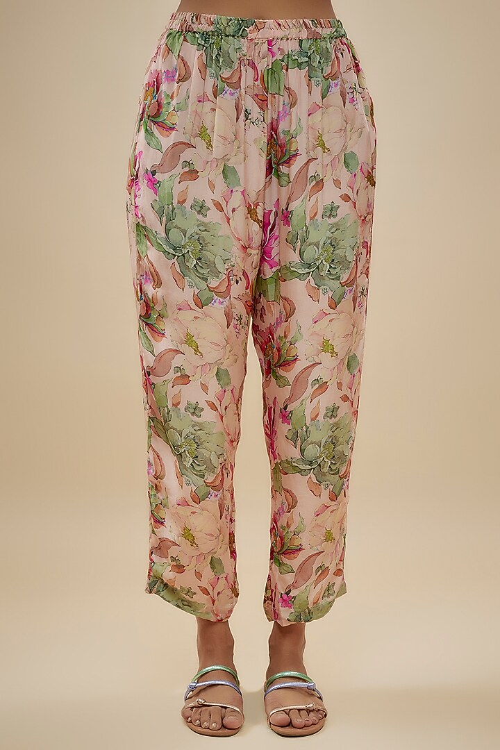 Ivory Crepe Silk Floral Printed & Poth Embellished Kurta Set by Kashmiraa at Pernia's Pop Up Shop