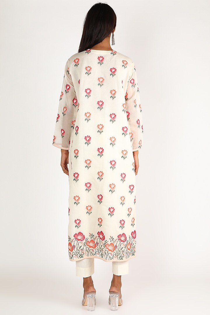 White Kurta Set With Thread Embroidery by Kashmiraa at Pernia's Pop Up Shop