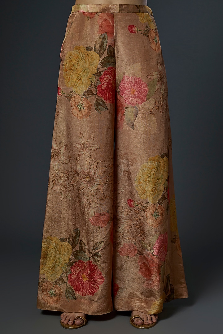 Gold Floral Printed Kurta Set by Kashmiraa at Pernia's Pop Up Shop