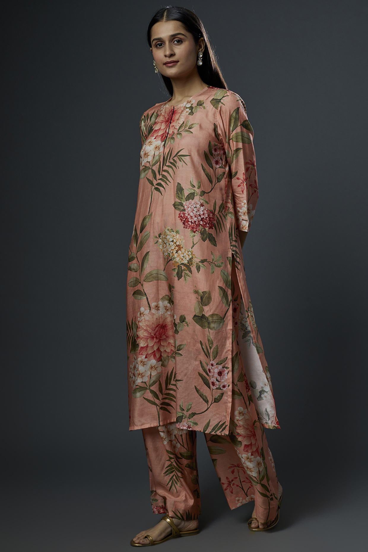 Peach Floral Printed Kurta Set by Kashmiraa