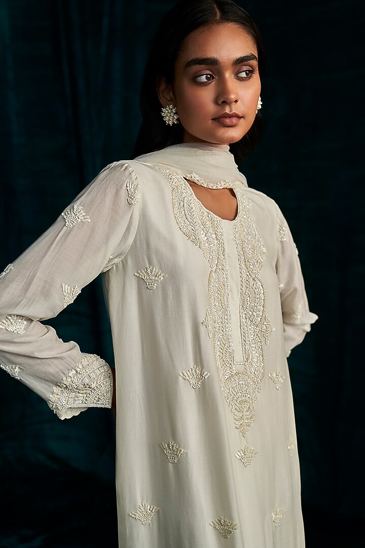 Ivory Mul Silk Cutdana Embroidered Kurta Set by Kashmiraa at Pernia's Pop Up Shop