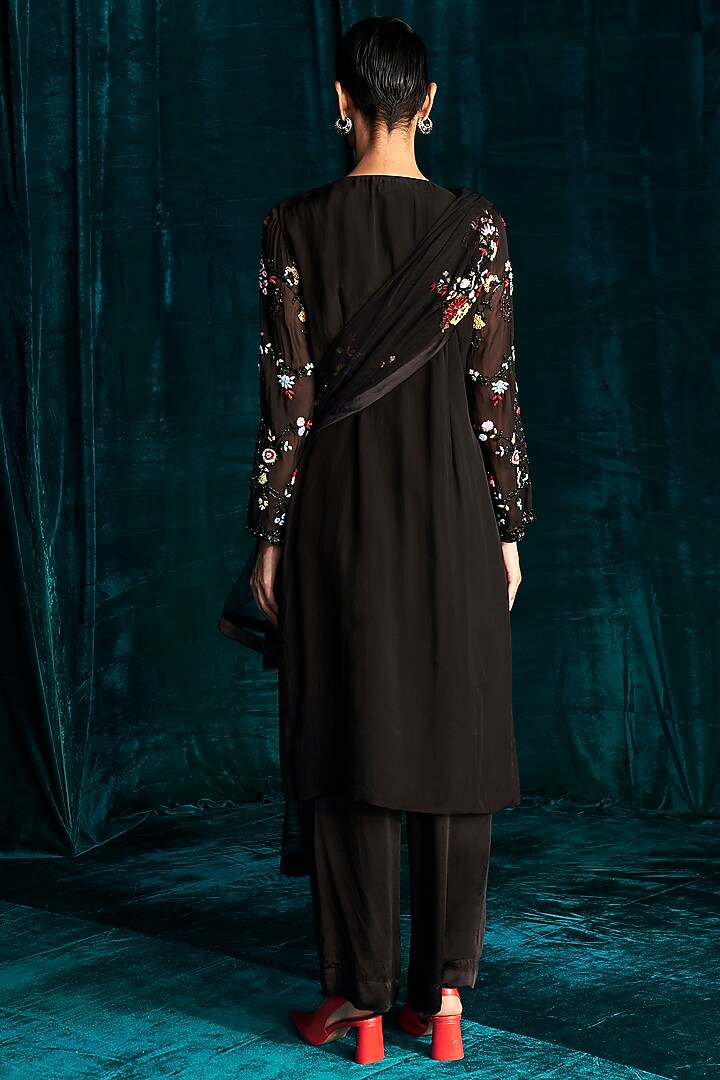 Black Georgette Cutdana Embroidered Kurta Set by Kashmiraa at Pernia's Pop Up Shop