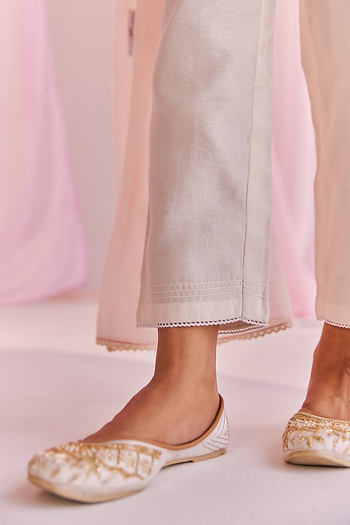 Ivory Silk Chanderi Embroidered Kurta Set by Keosha at Pernia's Pop Up Shop