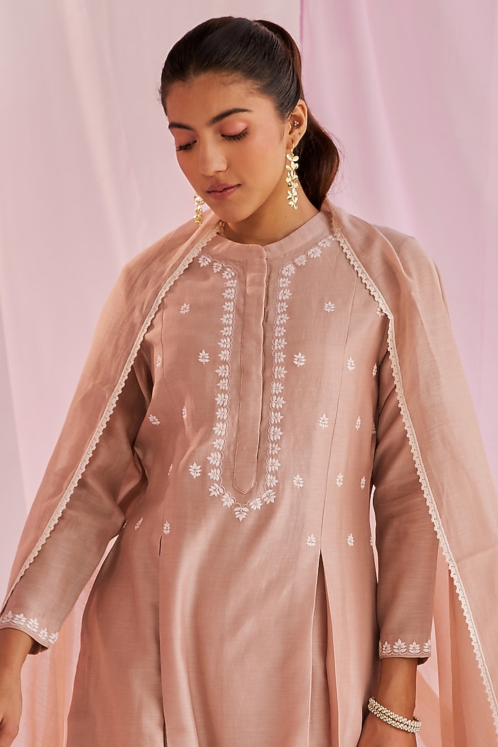 Macchiato Brown Silk Chanderi Embroidered Kurta Set by Keosha at Pernia's Pop Up Shop