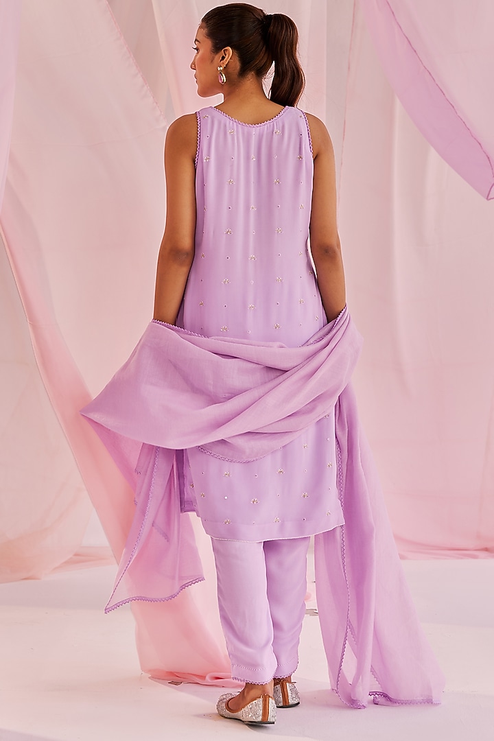 Lilac Viscose Georgette Hand Embroidered Kurta Set by Keosha at Pernia's Pop Up Shop