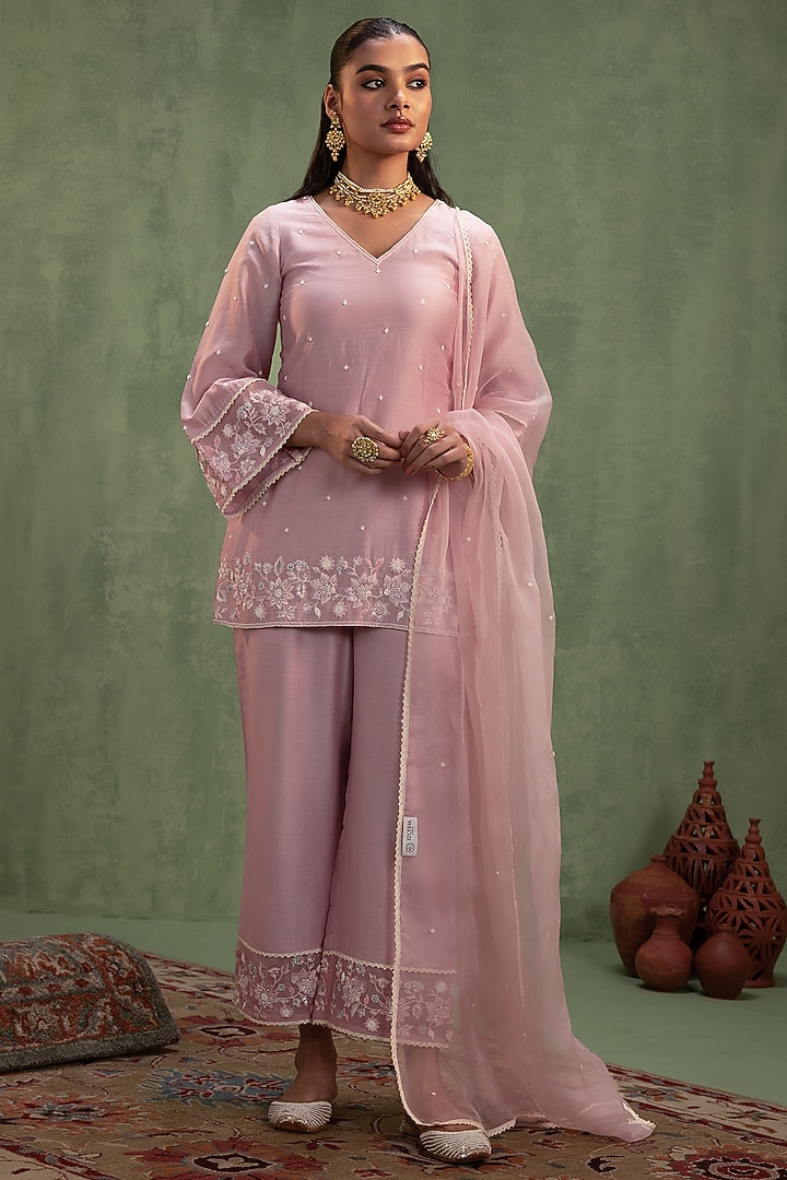 Pink Silk Chanderi Resham Embroidered Kurta Set by Keosha at Pernia's Pop Up Shop