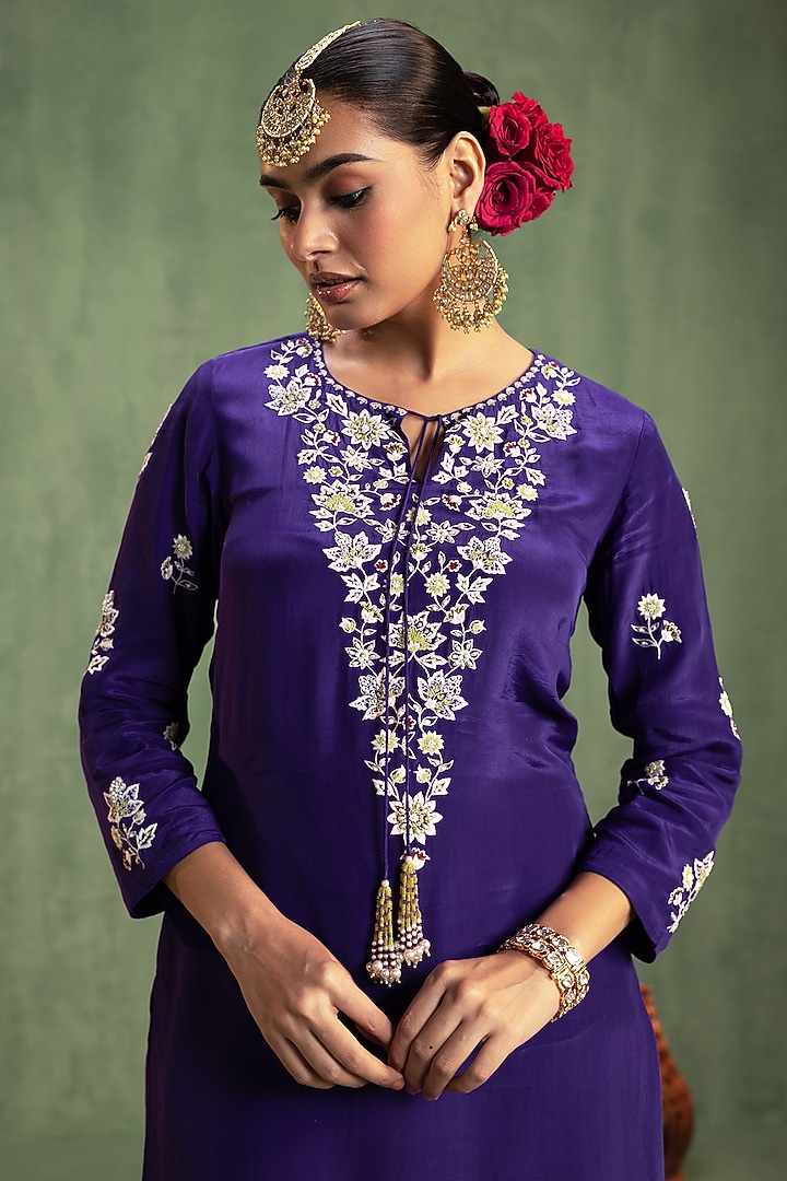 Purple Crepe Hand Embroidered Kurta Set by Keosha at Pernia's Pop Up Shop