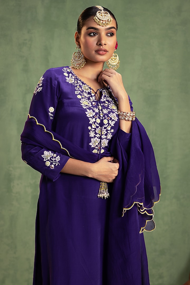 Purple Crepe Hand Embroidered Kurta Set by Keosha at Pernia's Pop Up Shop