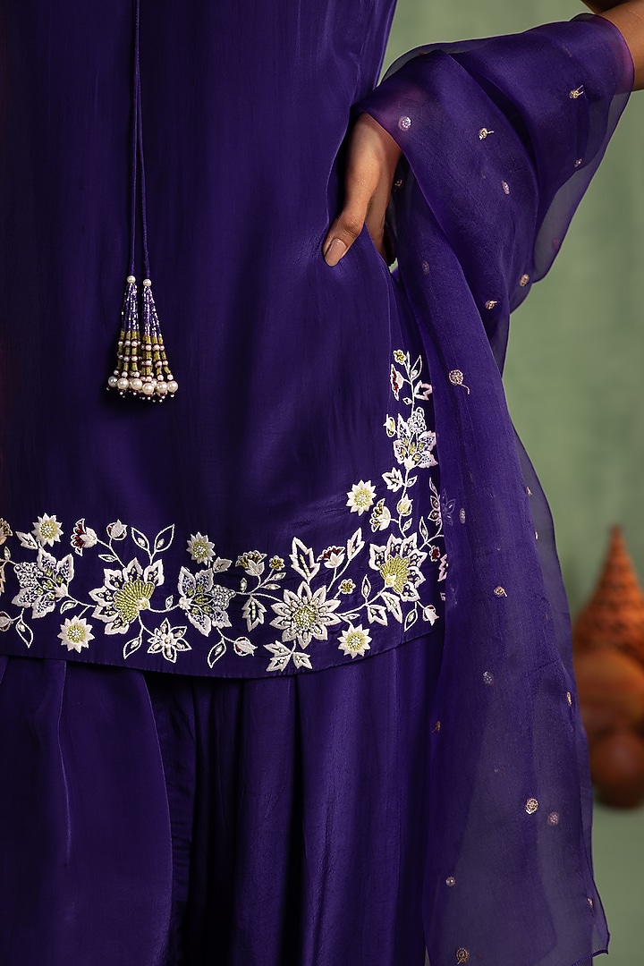 Purple Crepe Hand Embroidered Short Kurta Set by Keosha at Pernia's Pop Up Shop