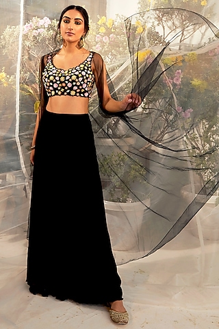Black Wrinkled Crepe Flared Pant Set by Keosha