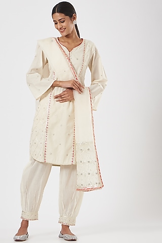 Off-White Gota Embroidered Kurta Set by KAIA