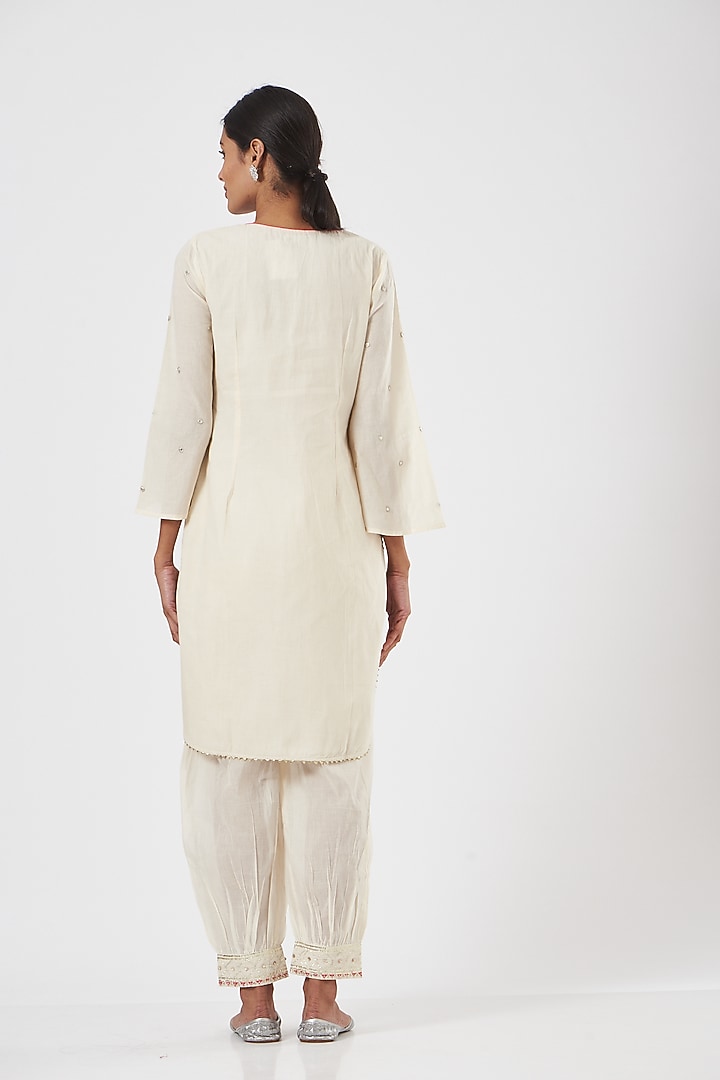 Off-White Gota Embroidered Kurta Set by KAIA at Pernia's Pop Up Shop