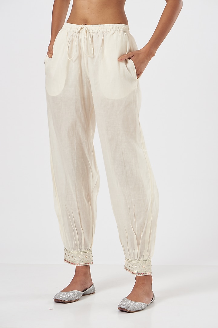 Off-White Gota Embroidered Kurta Set by KAIA at Pernia's Pop Up Shop