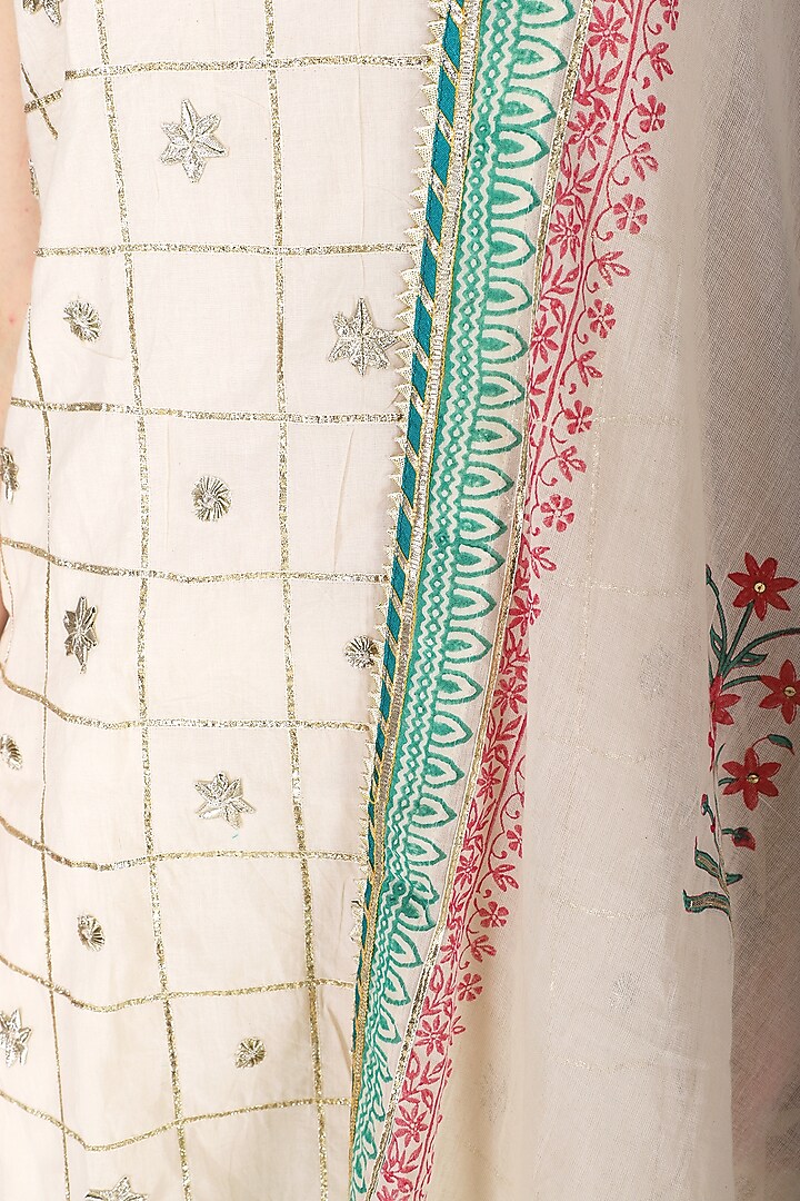 Off White Embroidered & Printed Tiered Gharara Set by KAIA at Pernia's Pop Up Shop