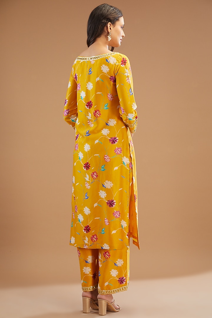 Mustard Chanderi Silk Embroidered Kurta Set by KAIA at Pernia's Pop Up Shop