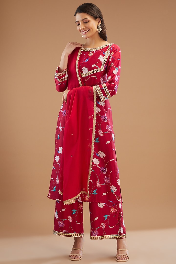 Reddish Pink Chanderi Silk Embroidered Kurta Set by KAIA at Pernia's Pop Up Shop