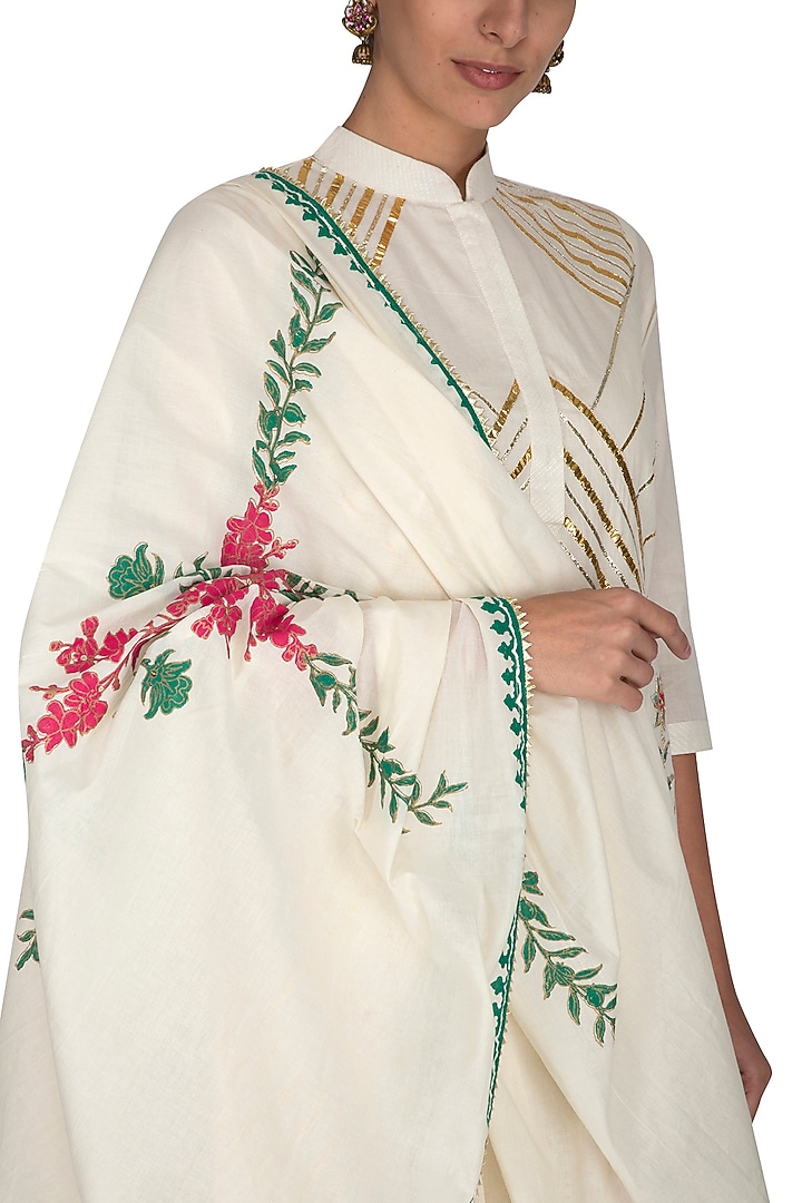 Off White Embroidered & Printed Kurta Set by KAIA at Pernia's Pop Up Shop