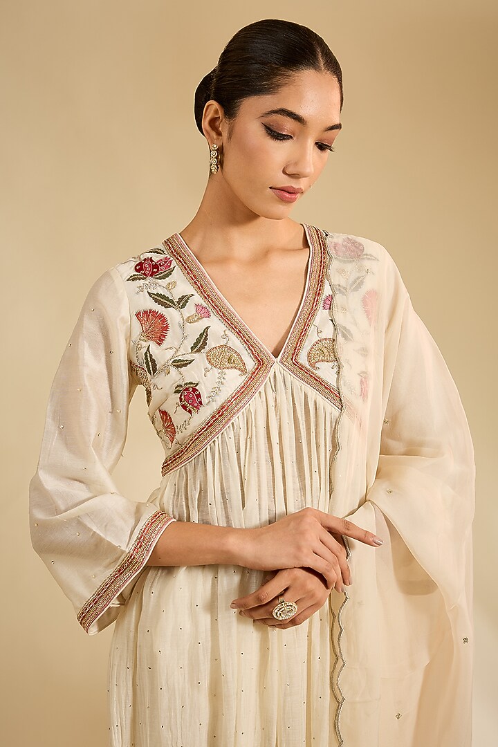 Pearl White Silk Hand Embellished Kurta Set by KAIA at Pernia's Pop Up Shop