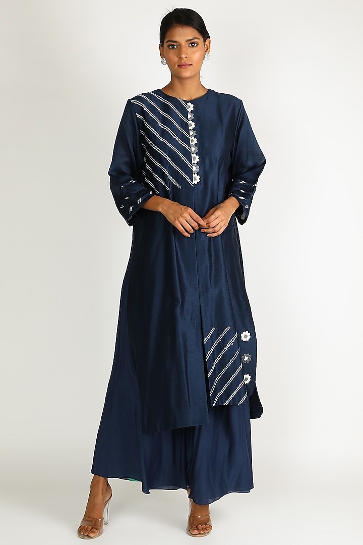 Navy Blue Embroidered Kurta Set by Karigar & Co. at Pernia's Pop Up Shop