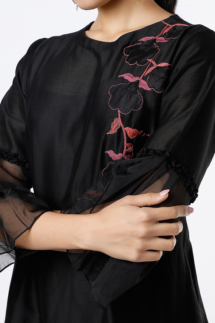 Black Thread Applique Embroidered Vacation Dress by Karigar & Co. at Pernia's Pop Up Shop