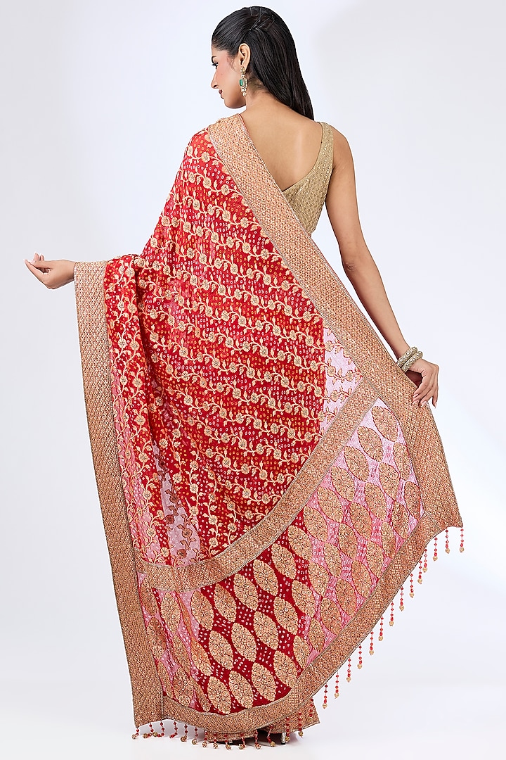 Red Bandhej Handloom Sequin & Thread Hand Embroidered Reception Saree Set by Kalighata at Pernia's Pop Up Shop