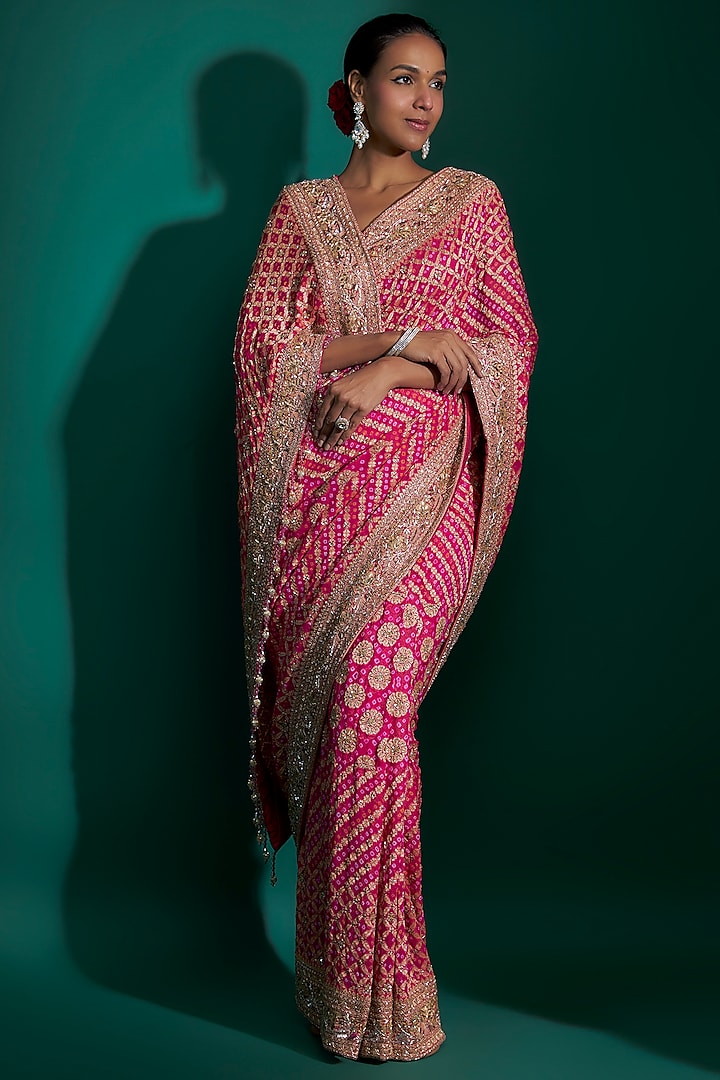 Fuchsia Bandhej Handloom Sequins Hand Embroidered Saree Set by Kalighata