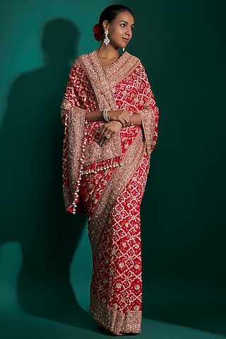 Red Bandhej Handloom Sequins Hand Embroidered Saree Set by Kalighata