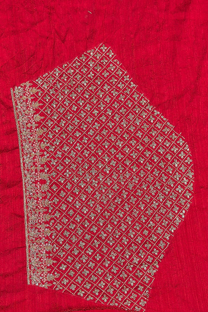 Red Bandhej Handloom Sequins Hand Embroidered Reception Saree Set by Kalighata at Pernia's Pop Up Shop