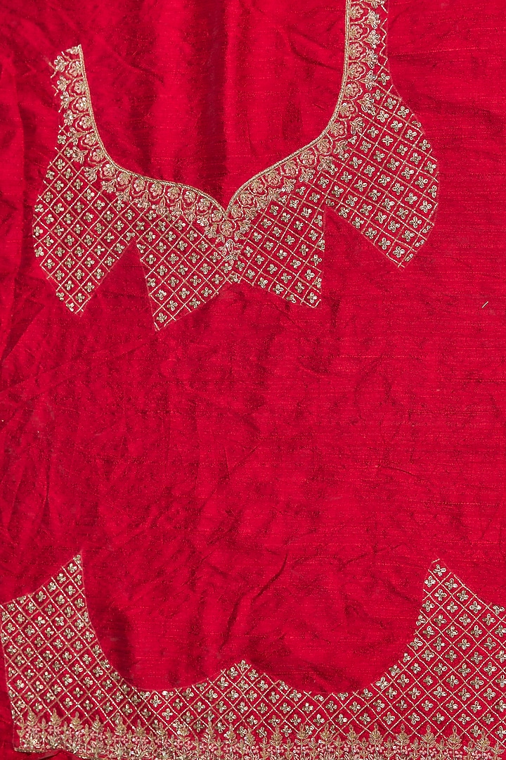 Red Bandhej Handloom Sequins Hand Embroidered Reception Saree Set by Kalighata at Pernia's Pop Up Shop