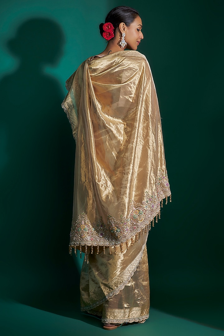 Gold Handloom Sequins Hand Embroidered Reception Saree Set by Kalighata at Pernia's Pop Up Shop