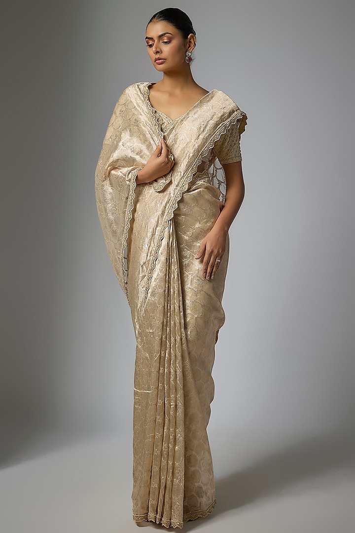 Ivory Banarasi Machine Embroidered Wedding Saree Set by Kalighata at Pernia's Pop Up Shop
