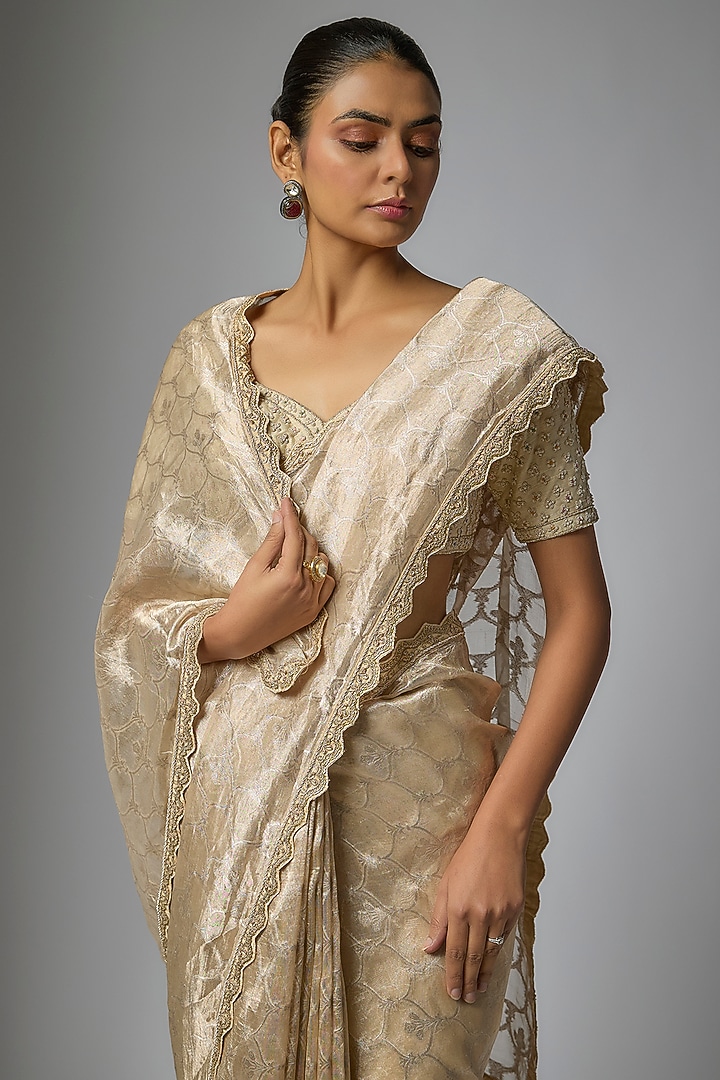 Ivory Banarasi Machine Embroidered Wedding Saree Set by Kalighata at Pernia's Pop Up Shop